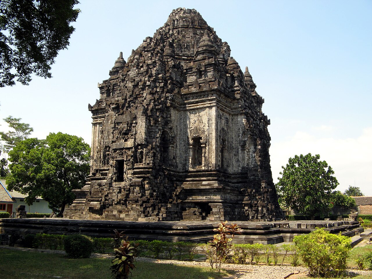 Candi Kalasan di Tirtomartani, Sleman
