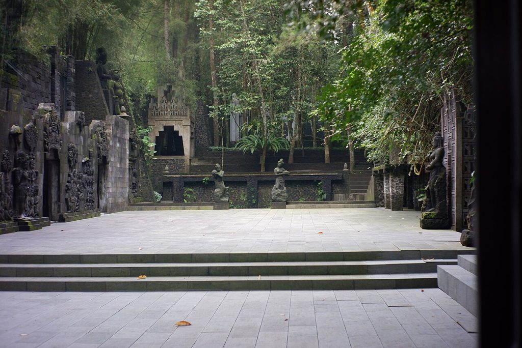 Area luar Museum Ullen Sentalu di Kaliurang